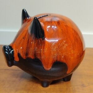 Vintage Niagara Falls Canuk Pottery Piggy Bank made in Canada About 5"